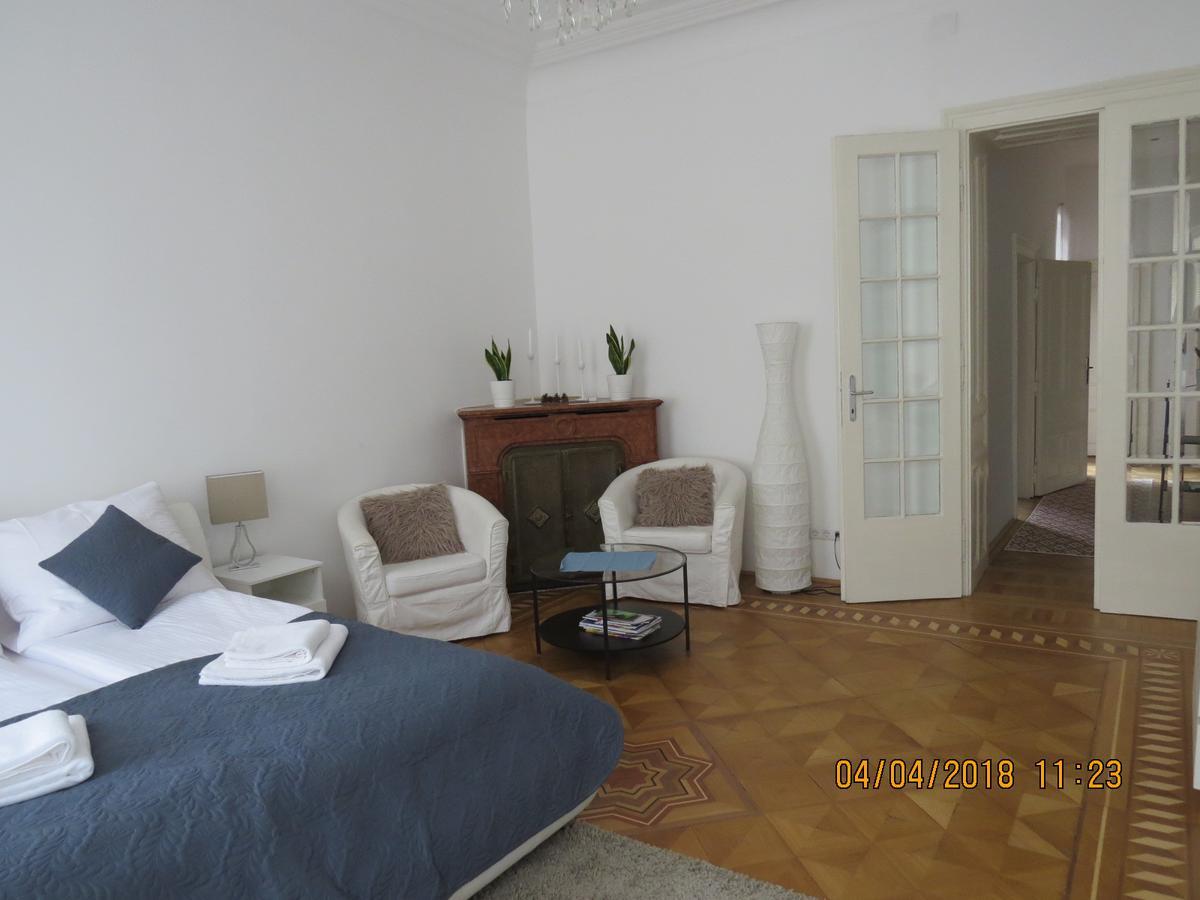 Ferienwohnungen Spittelberg Schrankgasse เวียนนา ภายนอก รูปภาพ