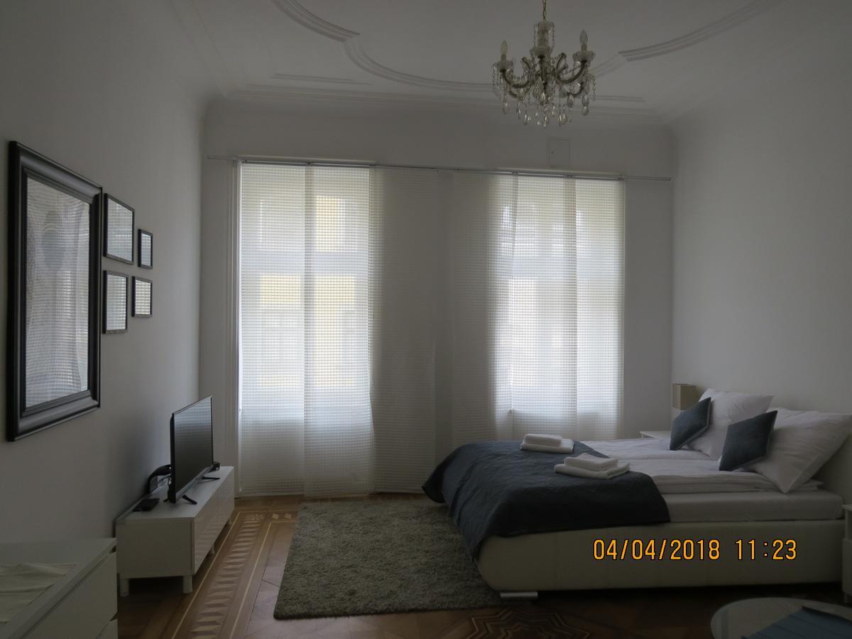 Ferienwohnungen Spittelberg Schrankgasse เวียนนา ภายนอก รูปภาพ